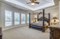 Knotting Hill Place Luxury 6 Br, 5.5 Baths Outdoor Kitchen and Pool!Sleeps 14 - 民宿