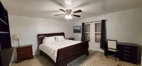 Quiet Cul-De-Sac 4 Bedroom Home with Pool & Hot tub - สระว่ายน้ำส่วนตัว