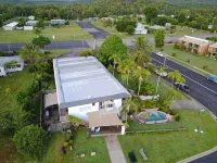 Cardwell Beachfront Motel