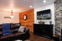 Ski In - Complete Renovation - Premier Luxury Giant Steps Condo - First Floor - Wi-Fi