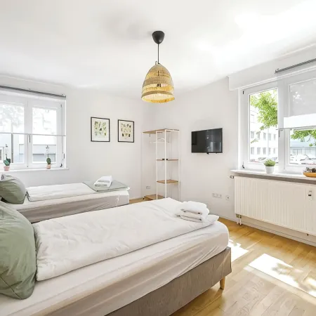 Modern vacation apartment with 4 bedrooms in Heilbronn on the Neckarpromenade