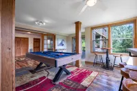 Mountain View/Jacuzzi/ Fire pit/ Close to Downtown. Pet Friendly! - Mountain view