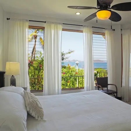 Breathtaking Views - Private Home - Beautifully Landscaped - Walk to the Beach