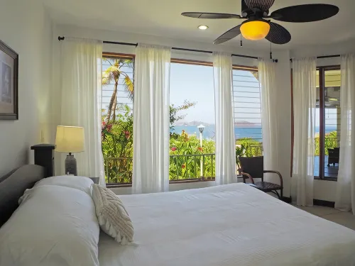 Breathtaking Views - Private Home - Beautifully Landscaped - Walk to the Beach - 3-Star