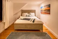 6BR King Bed, Pool with Huge Yard