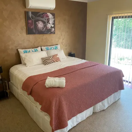 A picturesque 3 bedroom house with splendid views