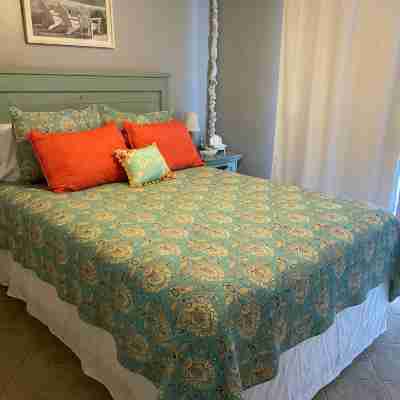 Gulf Shores Surf and Racquet Club 209a 2 Bedrooms, 1 Bath Ocean & Lagoon Views Rooms