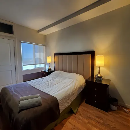 Modern 2 bedroom apartment by the bullring