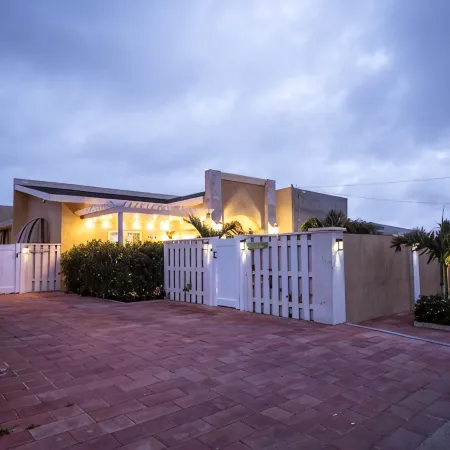 Villa Kunuku with Private plunge pool