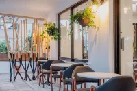 Genesis Hotel - Kitchens