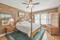 BEE in BRENHAM Holiday Cottage - Premium location walking distance to downtown