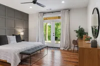 Lake Keowee Luxury. Quiet Cove. Putting Green. Near Clemson. Sleeps 18 - Boutique