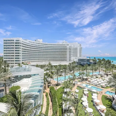 Fontainebleau III Sorrento OceanView Suite Free Valet & Spa Pass No Resort Fees!