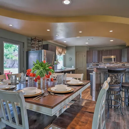 Renovated Open Floor Plan; Walk 2 Downtown & Shops