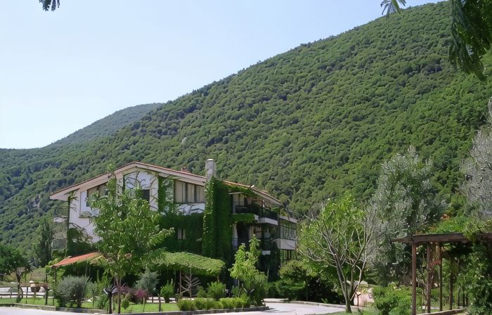 Agriani Hotel