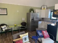 Venus ~ Cabin Sixteen ~ Pet Friendly ~ Lakefront - Chalets