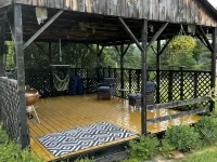 Entire remodeled farmhouse. Hotels in Venango County