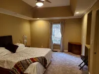 Creekside-Atlanta Terrace-Level Guest Suite/23Min to MidTown & down Town Atlanta - balcony