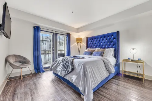 Golden Suite byTruist Park | Ideal For Long Stay - Condos