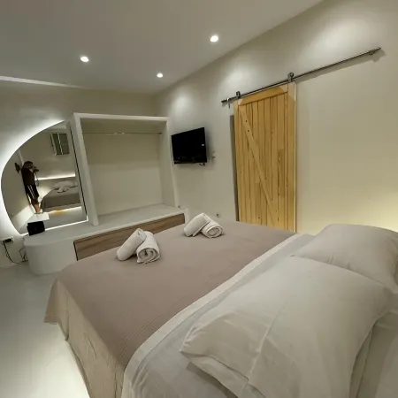White Sand Jacuzzi Suite