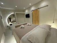 White Sand Jacuzzi Suite - Apartments