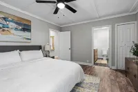 Remodeled Home in a Great and Quiet Neighborhood - Close to Everything! - 3つ星