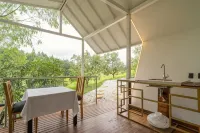 Orok Landscape Hotel - Parkplatz