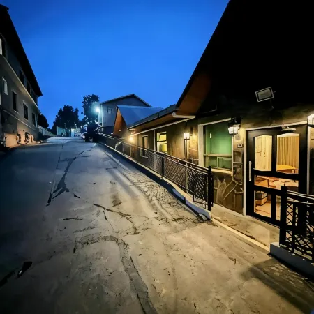Royal Serviced Cottages