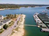 Lake Front Condo @ Waterside Marina. Seasonal Pool, Hot Tub, Club house discount - 4-Star