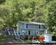 Riverfront Property Newly Renvoated The Sweet Retreat - Homestays