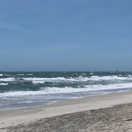 Vilano Beach Cottage,  1/2 block to Surfside Beach.  Historic Capo Cottage