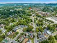 Blakely's Stone Cottage: Walk to downtown Franklin & Civil War Sites - 4-Star