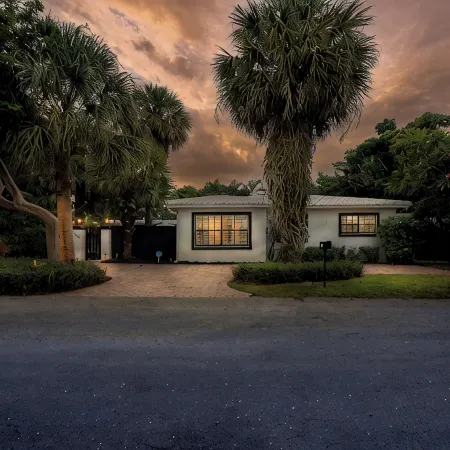 Luxury Delray Beach 4/3 Heated Pool & Spa Home - 2 King Masters