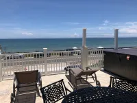 Fantastic View! Beautiful Oceanfront Beach House; Steps to the Beach! 4/6 Br - 4-Star
