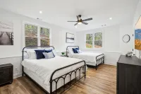 Dream Home in Jasper – 5 bedroom Stunner with Space & Style - Parvekkeita