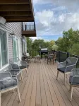 Quaint house on the bluffs overlooking the  scenic Missouri River. - Wi-Fi