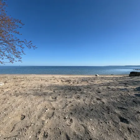 Enjoy 110' of Waterfront w/ Water Toys at Sandy Bottom Bay Beach House For 8!!