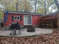 Quaint Cottage near Cranberry Lake - Country Houses