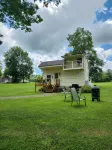 Cozy Country Cottage located in Greenwich, NY - Wifi