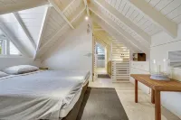 Oceanfront with private beach - 4 bedrooms, 4 bathrooms - 4 estrellas