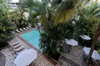Hotel Ciudad Blanca - Pools