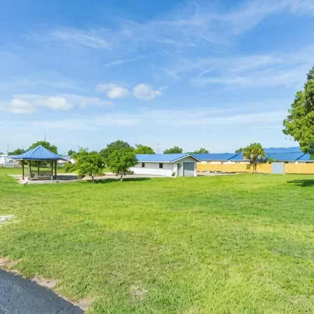 Howard Johnson by Wyndham Sebring Hotels in Sebring