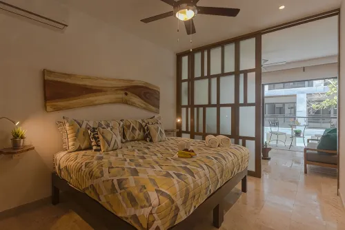 Awesome Location for 5th AVE & BEACH access without  noise! INCREDIBLE ROOFTOP - Homestays