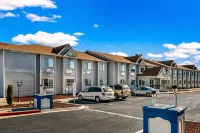 Quality Inn & Suites Near Nas Fallon - Pet friendly