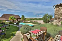 Logis Hotel Auberge Dupuytren - Pool