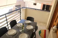 100 m from the Beach for 2-6 Persons, 3-Bedrooms Apartment Wth AC +Little Garden - 酒店式公寓