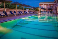 Angelina Hotel & Apartments - Uima-altaat