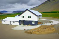 Glacier World - Hoffell Guesthouse - Hot Springs