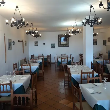 Hostal Ruta de las Nieves