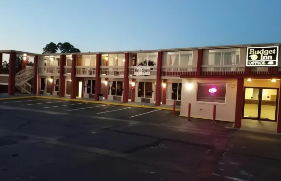 塔爾伯勒經濟酒店